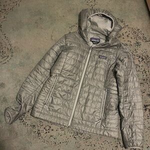 Patagonia Women's Nano Puff Hoody Medium Gray Quilted Jacket